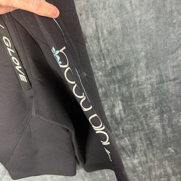 Body Glove Black Surf One Piece - Picture 5 of 12